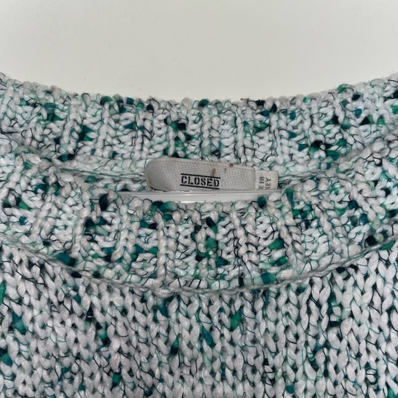 Closed (brand) Knit Crew Neck Sweater. Mix of teal and white threads. Size M. - Picture 5 of 6